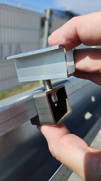Synerga ZU-1 – Universal mounting bracket for PV clamps on carports and ground-mounted structures 001-017 (5)